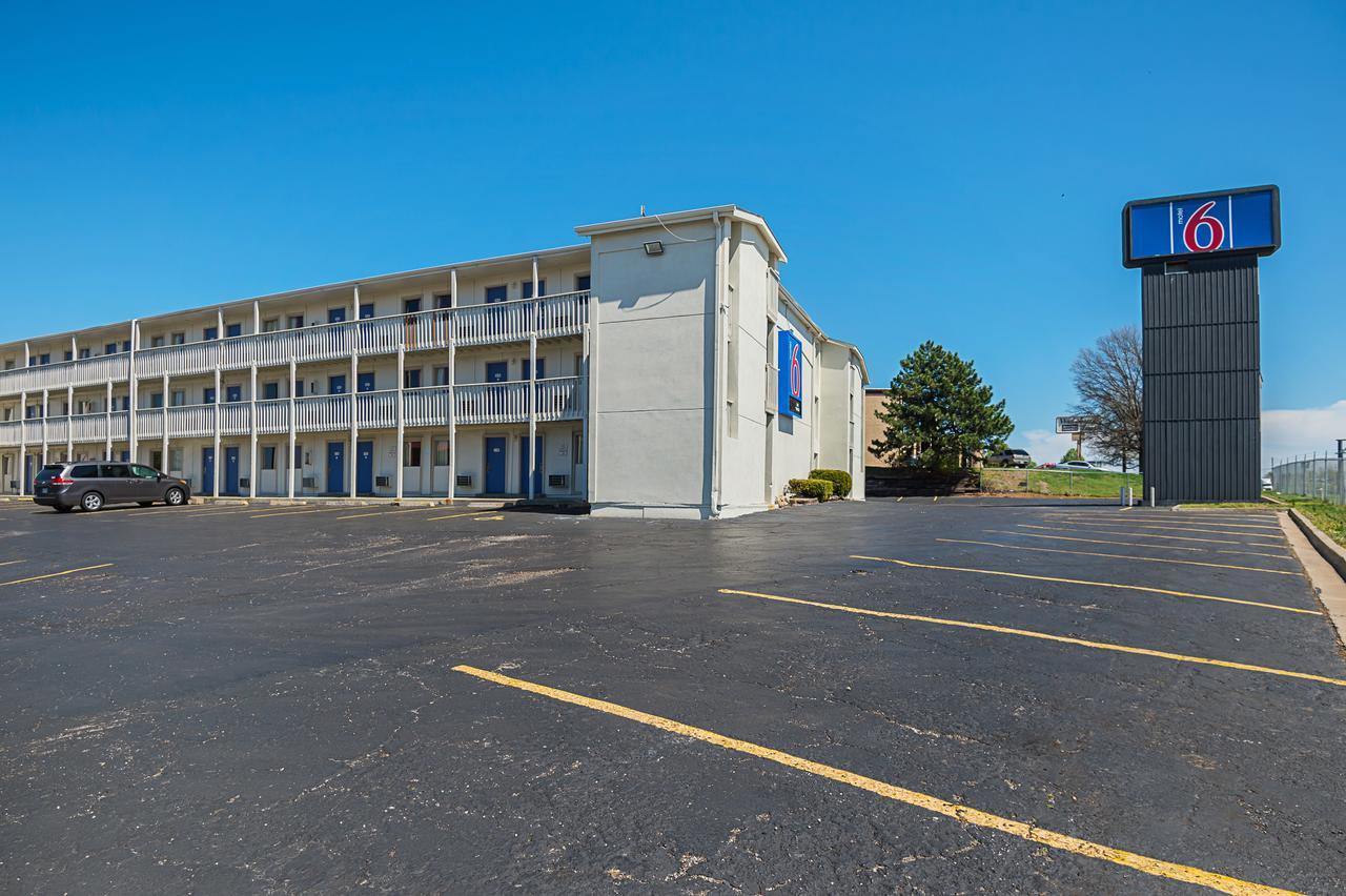 Motel 6-Blue Springs, Mo Buitenkant foto