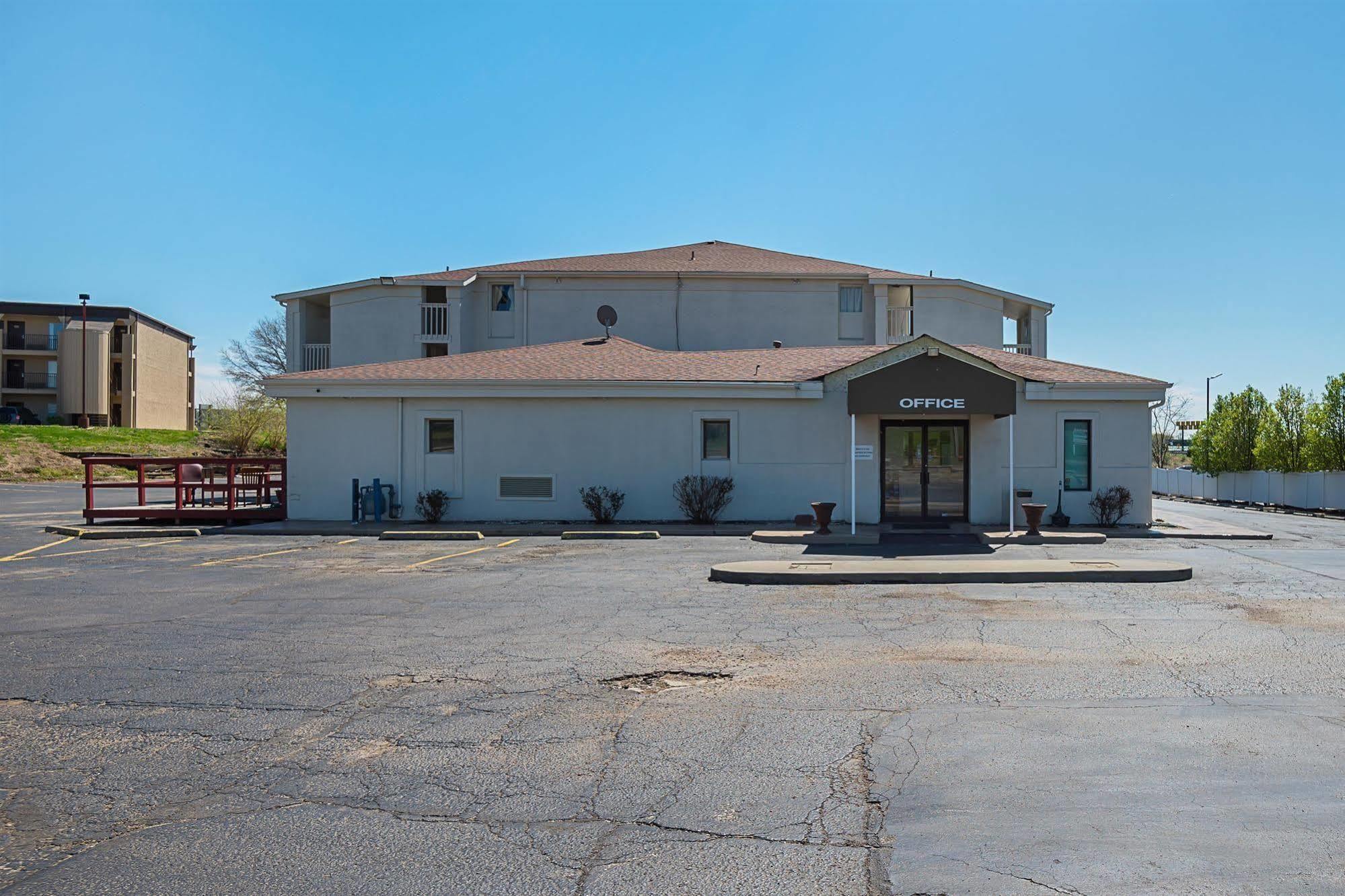 Motel 6-Blue Springs, Mo Buitenkant foto