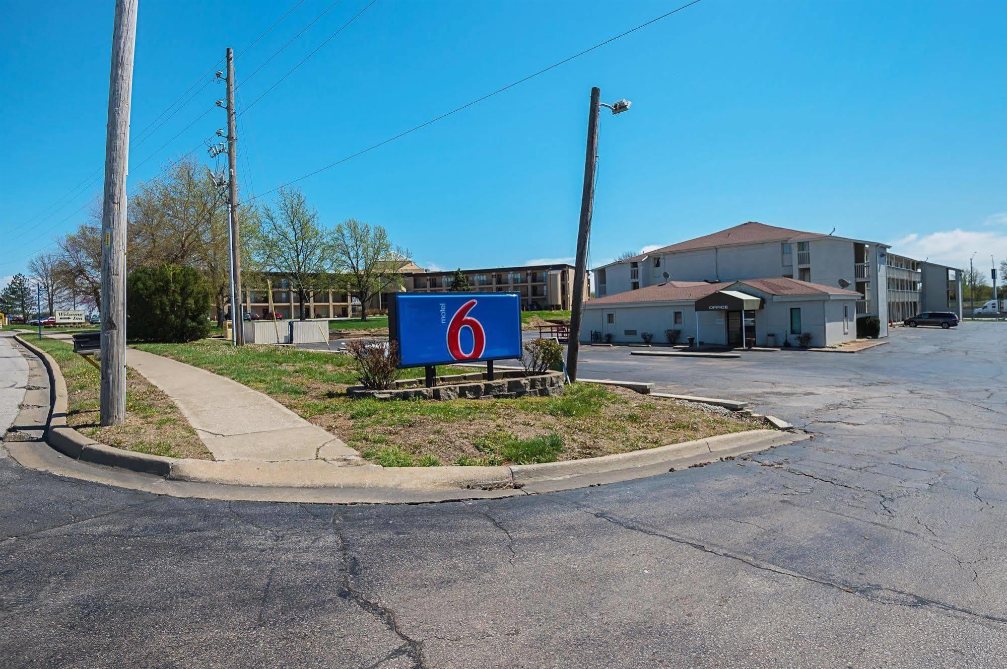 Motel 6-Blue Springs, Mo Buitenkant foto
